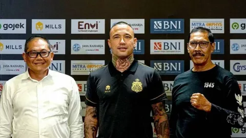 Datangkan Radja Nainggolan, Bhayangkara FC Gelontorkan Rp 5 Miliar - GenPI.co