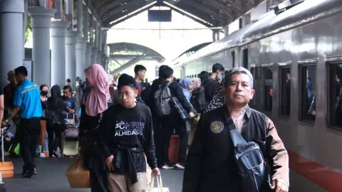 Daop 8 Surabaya Tebar Diskon Tiket KA Promo 12.12, Catat Tanggalnya - GenPI.co