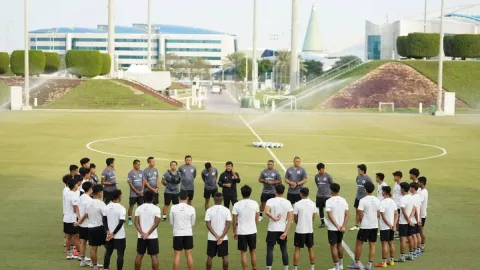 Pimpin Latihan Perdana Timnas Indonesia U-20 di Qatar, Ini Target Indra Sjafri - GenPI.co