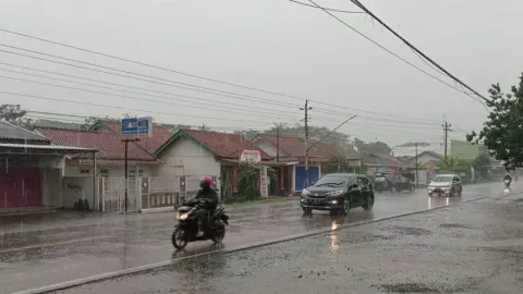 BMKG: Sejumlah Provinsi Berpotensi Hujan Lebat Disertai Angin Kencang - GenPI.co