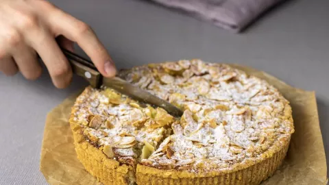 Resep Tart Kayu Manis Almond, Dessert Menggiurkan Seenak Bikinan di Bakery - GenPI.co