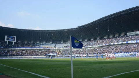 Catat! Suporter Persis Solo Dilarang Datang ke Stadion Gelora Bandung Lautan Api - GenPI.co