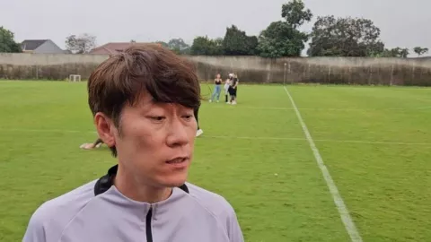 Berkat Shin Tae Yong, Suwon FC Bersedia Uji Coba di Indonesia - GenPI.co