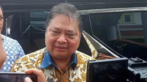 Airlangga Hartarto: Golkar Siapkan Ridwan Kamil Maju Pilkada DKI Jakarta - GenPI.co