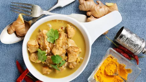 Resep Kari Ayam Thailand, Hidangan dengan Rasa Klasik Lezat untuk Orang Tercinta - GenPI.co