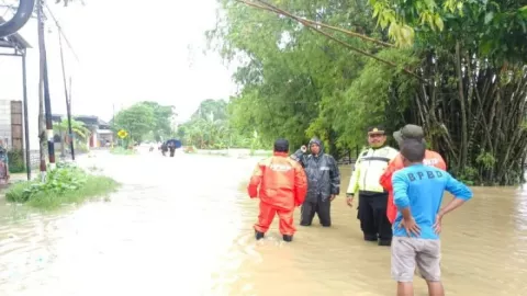 3 Kabupaten di Pulau Madura Diterjang Banjir, Bangkalan Terparah - GenPI.co