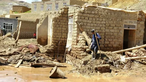 Puluhan Ribu Anak di Afghanistan Terkena Dampak Banjir Bandang, Kata UNICEF - GenPI.co