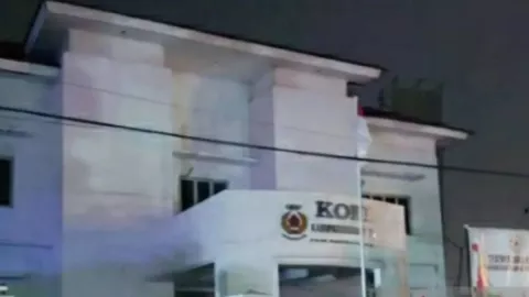 Tunggak Tagihan 2 Bulan, PLN Putus Aliran Listrik Kantor KONI Karawang - GenPI.co