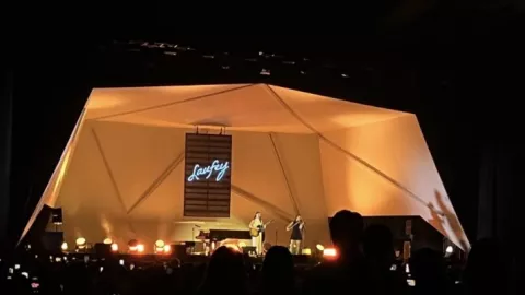 Sakit Flu, Laufey Tetap Istimewa Tampil pada Java Jazz Festival 2024 - GenPI.co