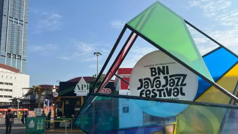 Menikmati Aksi Puluhan Musisi Sambil Minum API di Java Jazz Festival 2024 - GenPI.co