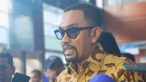 Ahmad Sahroni: Surya Paloh Sudah Capek Lihat Berita Korupsi Syahrul Yasin Limpo - GenPI.co