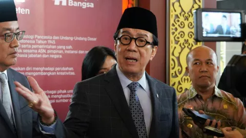 Jaga Ekonomi Negara Stabil, Menkum HAM Minta MKN Awasi Notaris - GenPI.co