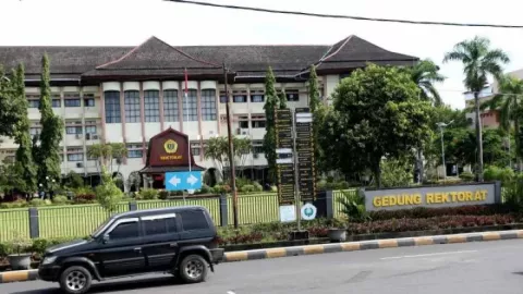 3 Mahasiswi Dilecehkan, Dosen Unram Dilarang Beri Bimbingan di Luar Kampus - GenPI.co