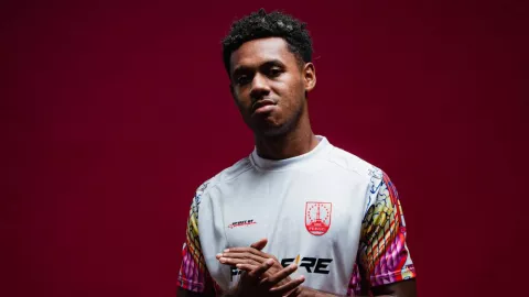 Persis Solo Datangkan Bek Muda Asal Papua, Ini Sosoknya - GenPI.co