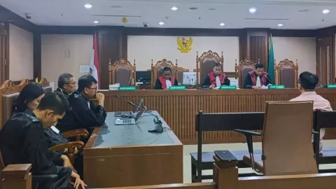 Kasus Suap Dana PEN, eks Dirjen Kemendagri Divonis 4 Tahun 6 Bulan Penjara - GenPI.co