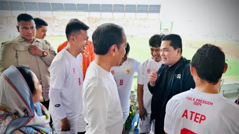 Jokowi Dukung Perkembangan Sepak Bola Indonesia, Kata Erick Thohir - GenPI.co