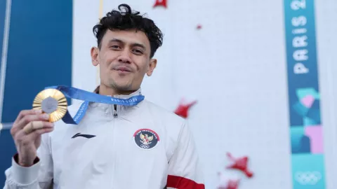 Veddriq Leonardo Raih Medali Emas Olimpiade Paris 2024, Jokowi: Selamat! - GenPI.co