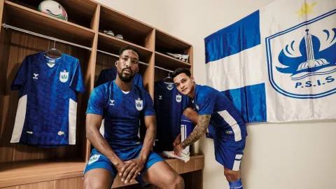 PSIS Semarang Kenalkan Jersei Anyar, Ada Ikon Lawang Sewu hingga Warak Ngendhog - GenPI.co