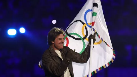 Tom Cruise Jadi Simbol Olimpiade Los Angeles 2028 di Penutupan Olimpiade Paris 2024 - GenPI.co