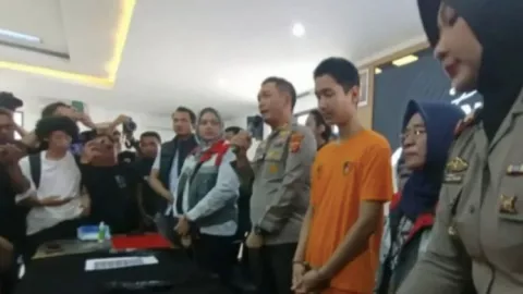 Armor Toreador Hajar Cut Intan Nabila Karena Ditegur saat Nonton Film Syur - GenPI.co