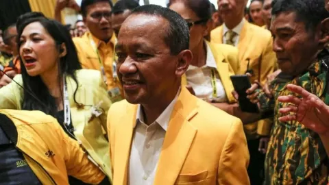 Soal Foto Bahlil Lahadalia dengan Miras, Kader Muda Golkar: Belum Tentu Minum - GenPI.co