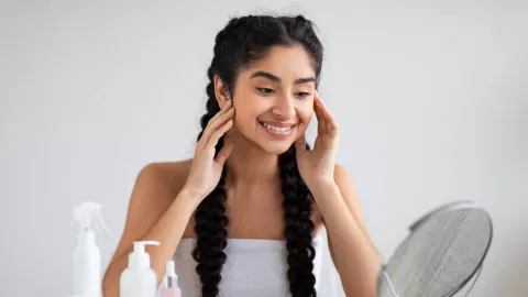 3 Sunscreen Terbaik Lindungi Kulit di Segala Aktivitas, Sinar Matahari Bukan Masalah - GenPI.co