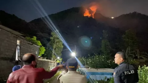 Kebakaran di Gunung Telomoyo Akhirnya Padam - GenPI.co