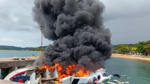 Kapal Rombongan Calon Gubernur Malut Terbakar, 5 Orang Dilaporkan Tewas - GenPI.co