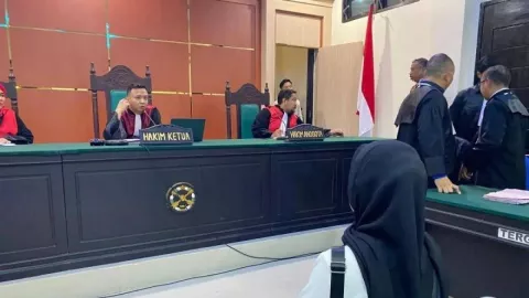 MUI Imbau Warga Tetap Tenang saat Kawal Sidang Guru Honorer Supriyani - GenPI.co