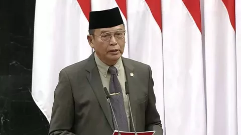Oknum TNI Serang Perkampungan Warga, DPR RI: Beri Hukuman Keras - GenPI.co