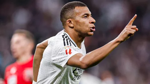 Legenda Timnas Prancis: Kylian Mbappe Kesepian di Real Madrid - GenPI.co