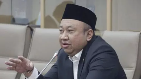 Polisi Tetapkan 3 Tersangka Kasus di PPDS Undip, DPR RI: Kampus Lain Harus Berbenah - GenPI.co