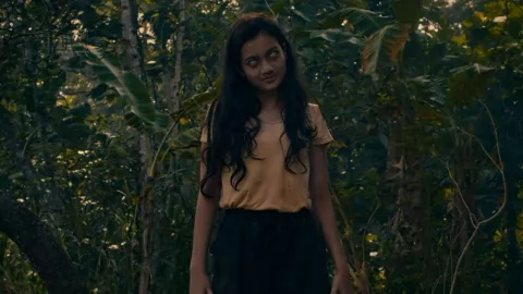 Pulung Gantung, Film Horor dari Makara Production yang Penuh Pesan Moral - GenPI.co