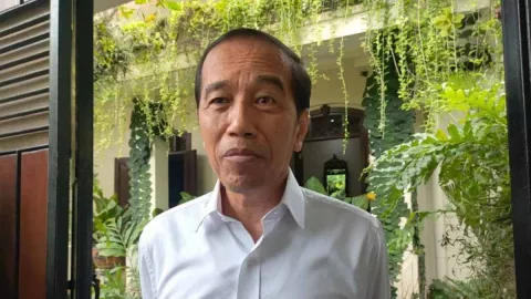 Tegaskan Tak Pernah Minta Perpanjangan Jabatan, Jokowi: Tanyakan Saja ke Bu Mega - GenPI.co