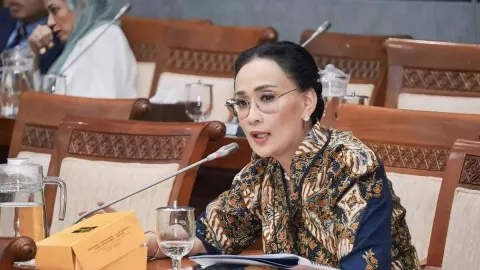 Komisi I DPR RI Dorong Evaluasi Penggunaan Senjata Api di Lingkungan TNI - GenPI.co