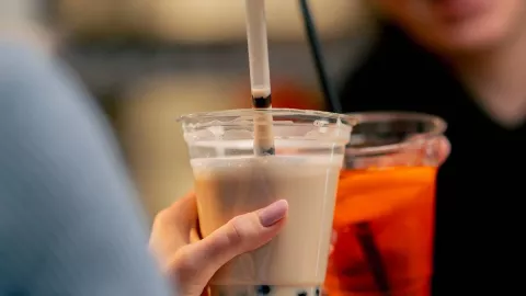 Tidak Baik bagi Kesehatan, Konsumsi Minuman Manis Harus Dibatasi - GenPI.co