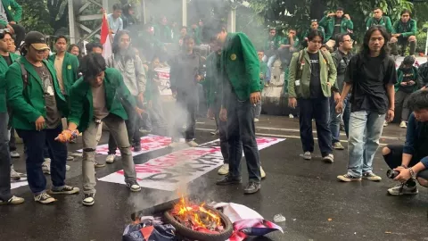 Mahasiswa Kritik Pemerintah Lewat Aksi Indonesia Gelap, Mensesneg: Beri Kesempatan, Lihat dengan Jeli - GenPI.co