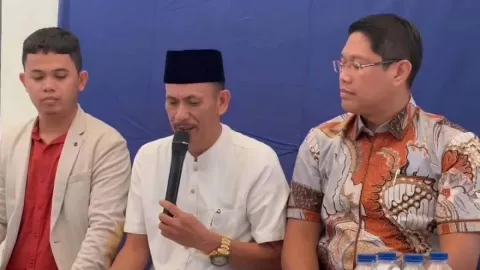 Kades Kohod Jadi Tersangka Kasus Pagar Laut, Kuasa Hukum: Kami Tunggu Surat Resmi - GenPI.co