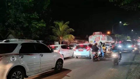 Hati-hati! Jalur Puncak II di Cianjur Tak Direkomendasikan untuk Mudik - GenPI.co