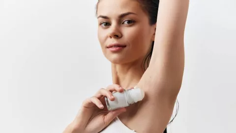3 Deodoran Terbaik untuk Semua Jenis Kulit, Tidak Lengket dan Tahan Lama - GenPI.co
