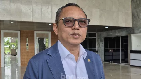 Forum Purnawirawan Usul Wapres Gibran Diganti, Deddy Sitorus: Saran Bagus - GenPI.co