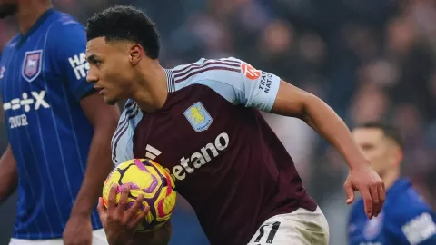 Liverpool Incar Ollie Watkins untuk Mempertahankan Gelar Liga Primer Inggris - GenPI.co