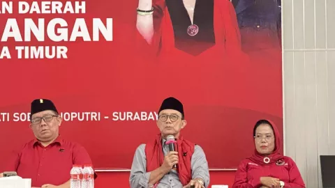 Perolehan Kursi DPRD Turun, Ketua DPC PDIP Surabaya Dicopot - GenPI.co