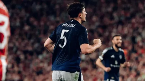 Bruno Fernandes Sebut Harry Maguire Winger Terhebat dan Punya Talenta Tersembunyi - GenPI.co