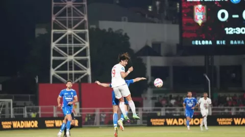 Persib Bandung Tumbang di Ternate, Gelar Juara Liga 1 Tertunda - GenPI.co