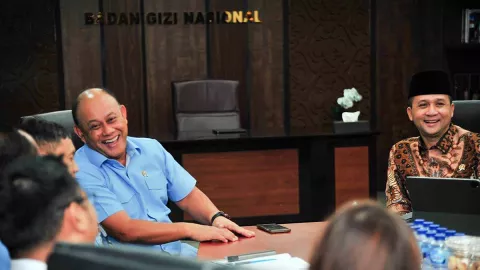 Curhat ke DPR RI, Kepala BGN: Struktural Badan Gizi Belum Menerima Gaji - GenPI.co