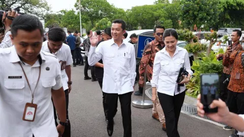 Wamenpora Taufik Hidayat Menghadiri Ratas Bersama Prabowo - GenPI.co