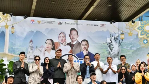 Menpora Dito Melepas Mudik Gratis Bersama MS Glow 2025 Di Kemenpora - GenPI.co