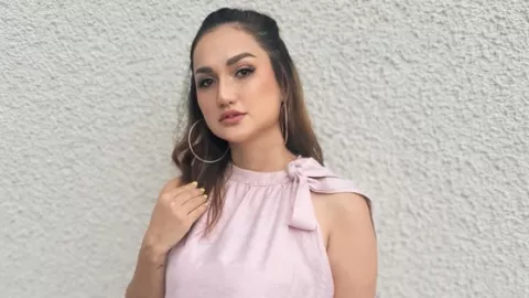 Andrew Andika Punya Pacar, Tengku Dewi Putri: Alhamdulillah - GenPI.co