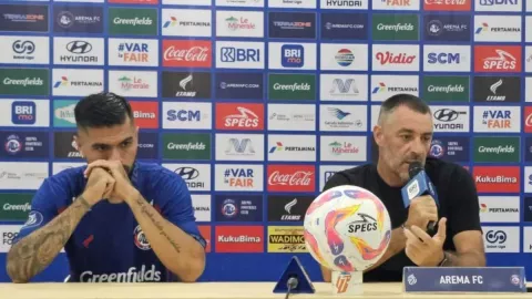Kalah Telak dari Persik, Arema FC Ingin Ngotot Lawan PSBS dan Semen Padang - GenPI.co